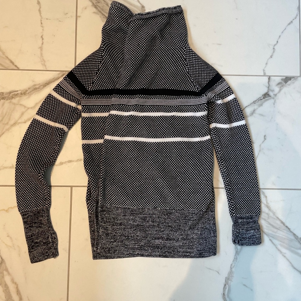 Lululemon ivivva heart wrap sweater